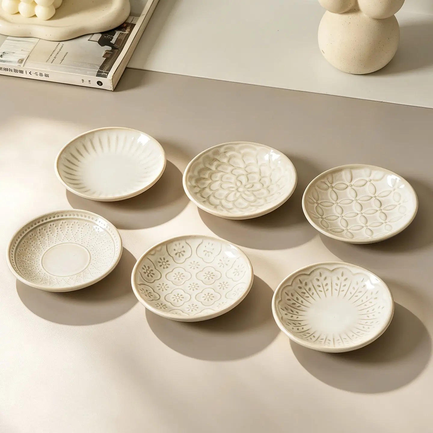 6-Piece Elegant Ceramic Dish Set, 4.2 Inch Relief Mini Plates, Vintage Ivory, Microwave & Dishwasher Safe, Versatile Serving Dishes, Flower Plates