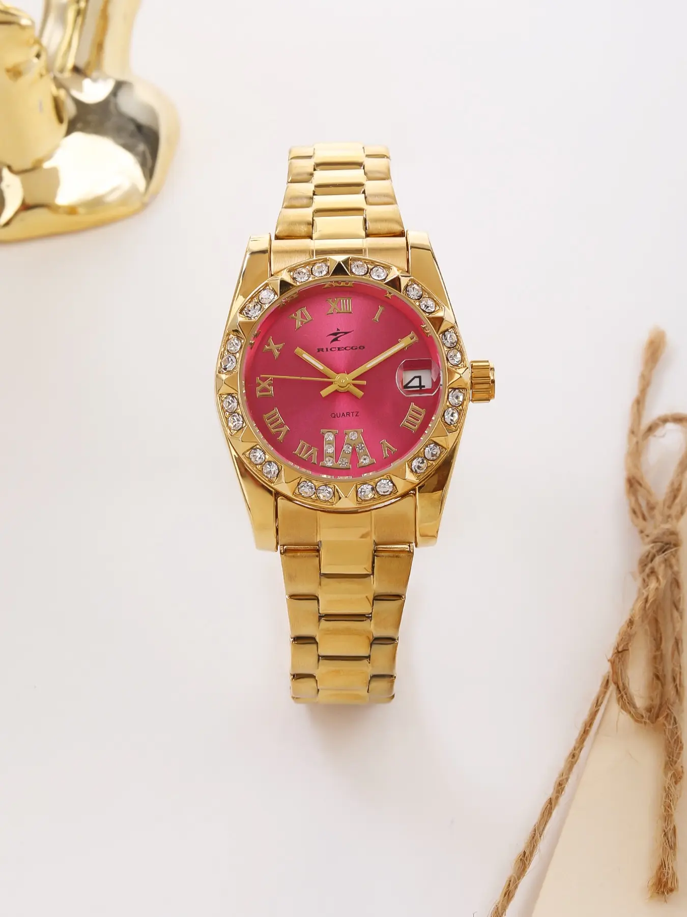 A women's wristwatch with a round dial—a casual yet luxurious quartz watch—the perfect gift for a woman