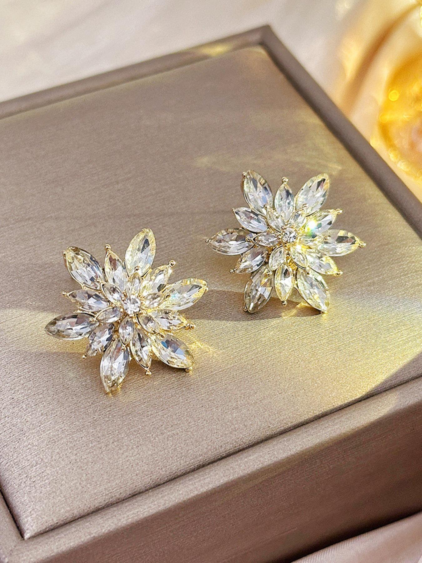 Snowflake Design Rhinestone Stud Earrings, Elegant Exquisite Jewelry for Women, Trendy Accessories for Party and Daily Life, High Quality Earrings