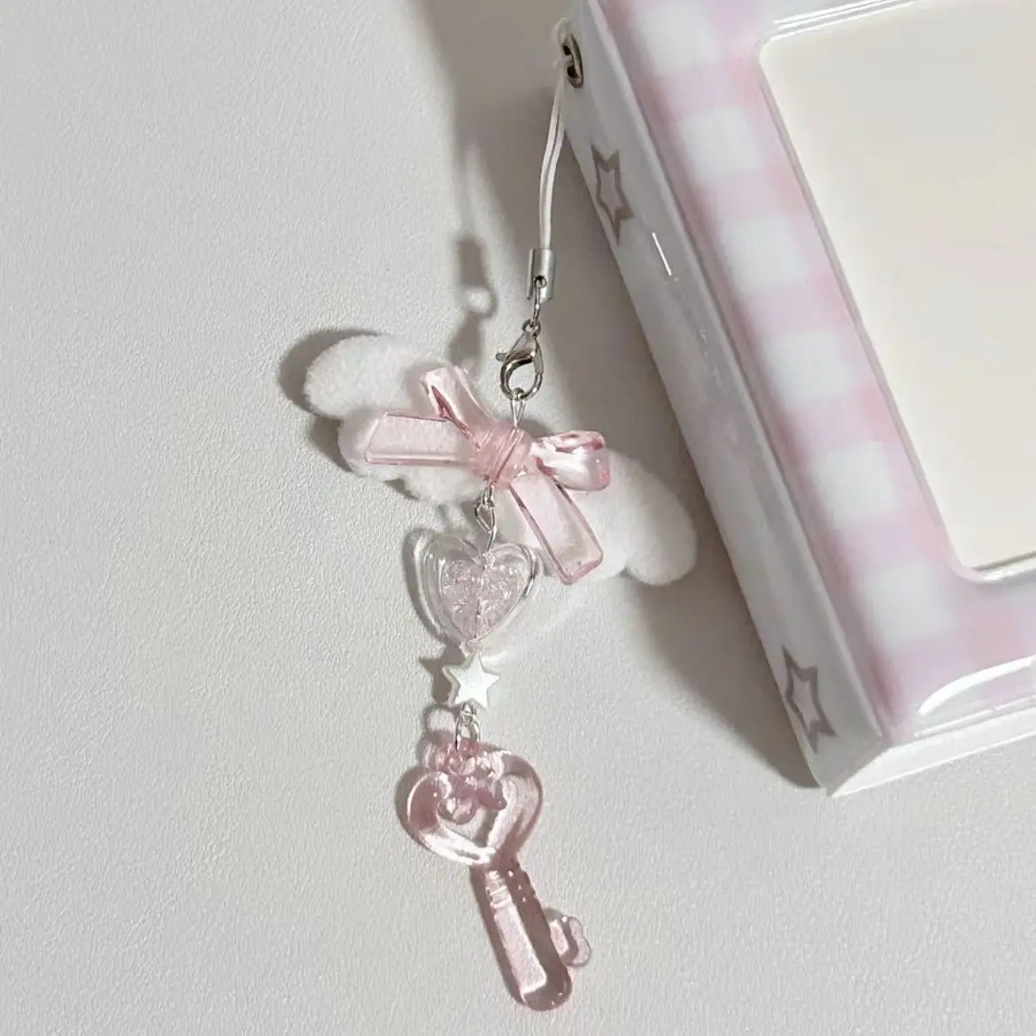Women's Bow Wing Shape Beaded Phone Charm - Phone Ornament with Star & Heart Pendant, Chain Link, Snap Hook, Twillies, Handbag Accessory Strap Lanyard, Cheese Powder Key Chain