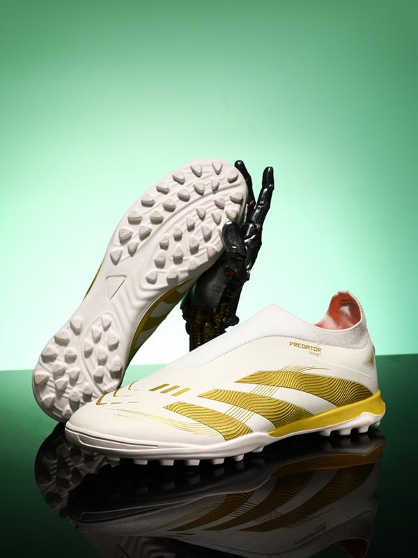 Laceless Stud Soccer Shoes, Suitable for Various Environments, PU Material + Flyknit, Rubber Sole, Strong Grip, Comfortable Lining