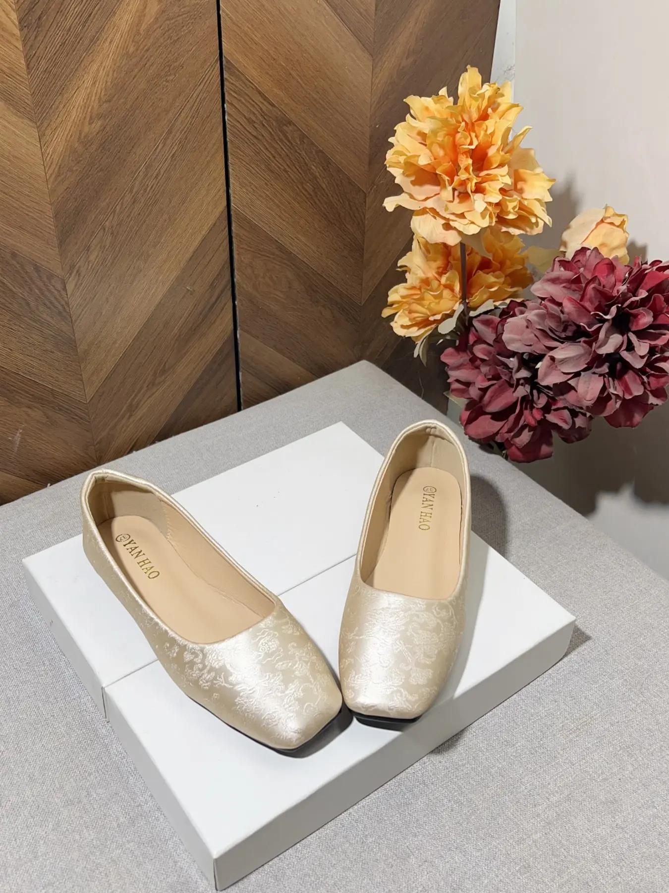 New Traditional Square Toe Flat Shoes for Women, Comfortable Breathable Sole, Anti-Slip, Suitable for Qipao Hanfu Dresses, Casual All-Season Footwear