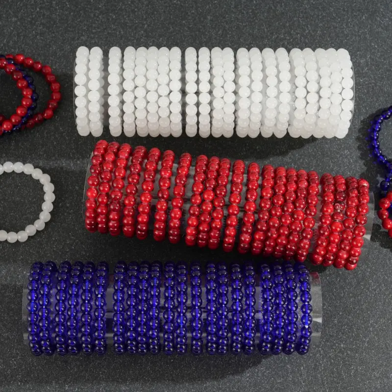 Patriotic Beaded Bracelet Set for Women, 30-Piece Glass Bead Casual Jewelry in Red, White & Blue for 4th of July, Beaded Bracelets