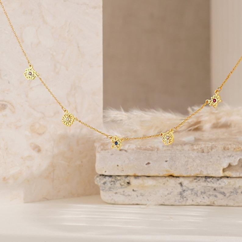 AS621 12 Birthday Flower Pendants Personalized Multiple Birthday Flower Stainless Steel Necklace Birthday Holiday Gifts