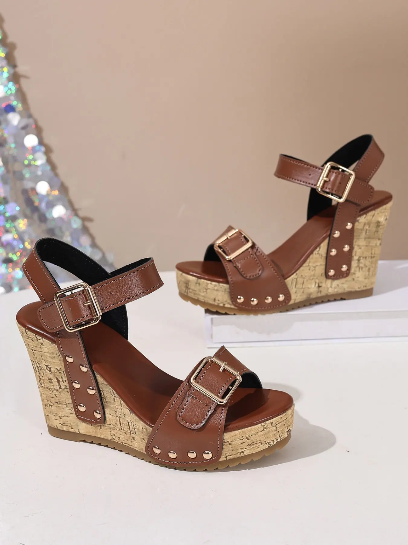 Women Rivet Decor Dual Adjustable Buckle Open Toe Cork Platform Wedge Heeled Ankle Strap Sandals, Non-Slip Cushioned Summer Dressy Wedges, Beach Vacation Outdoor Party Footwear, 3 Colors Brown Black White