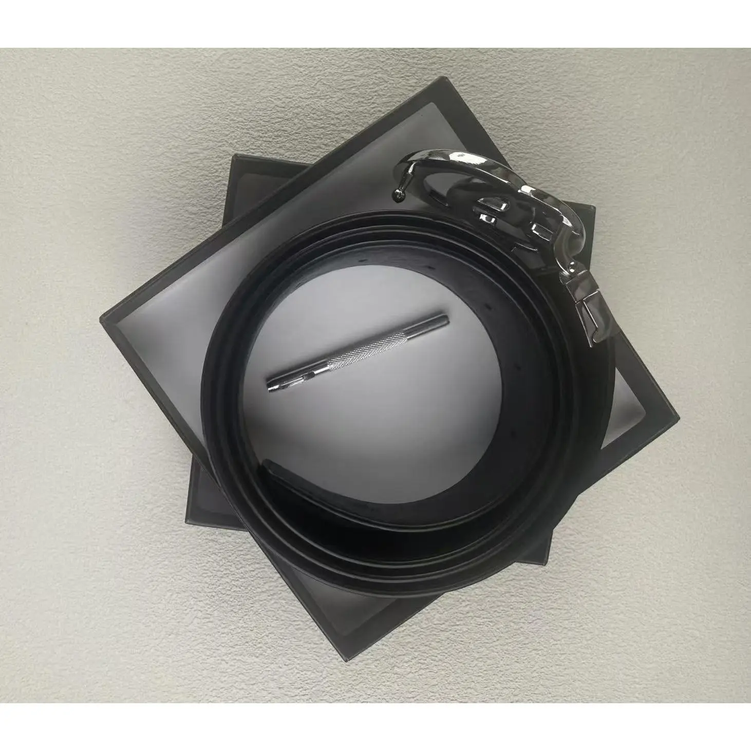 Classic letter print belt, unisex, versatile design,easy to match, suitable for casual and semi-formal occasions, comes with a beautiful gift box.