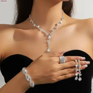 Luxury Rhinestone Necklace & Earrings Set for Women, Elegant Bridal Jewelry Set with Sparkling Crystal Design, Old Money Glam Accessories for Weddings, Formal Parties, Prom Looks & Evening Outfit Styling