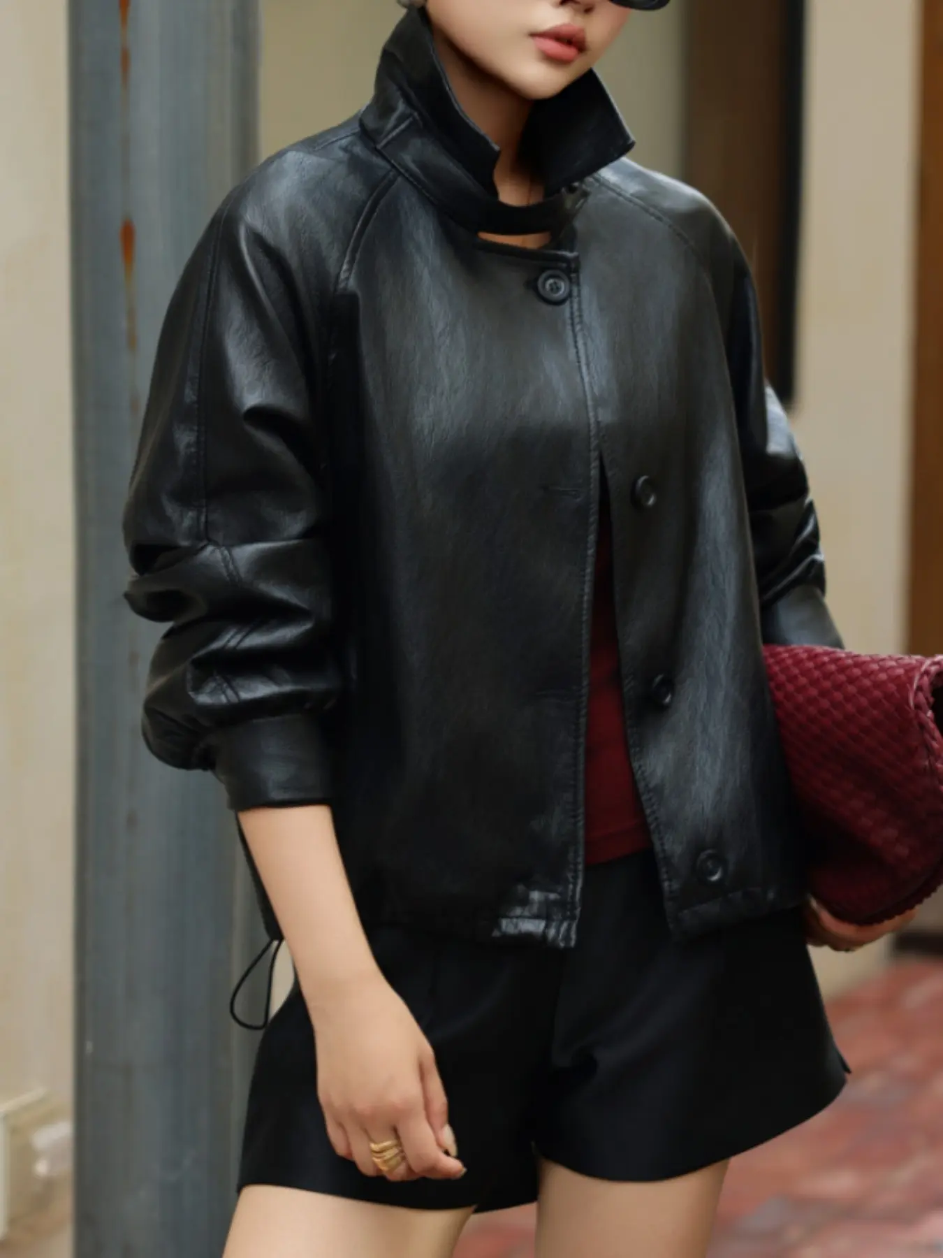 PU Leather Jacket with Lapel and Single Button, Long Sleeve Fitted Outerwear, Adjustable Hem, Spring & Fall Fashion, Casual Style