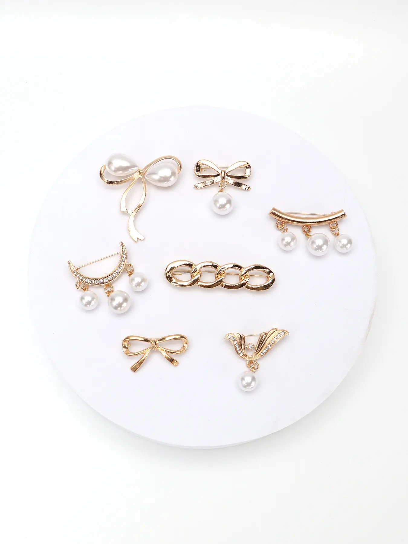 7pcs Elegant Small Brooches, Neckline Safety Pins, Fashionable Versatile Decorative Low Collar Fasteners, Clothing Flower Clips