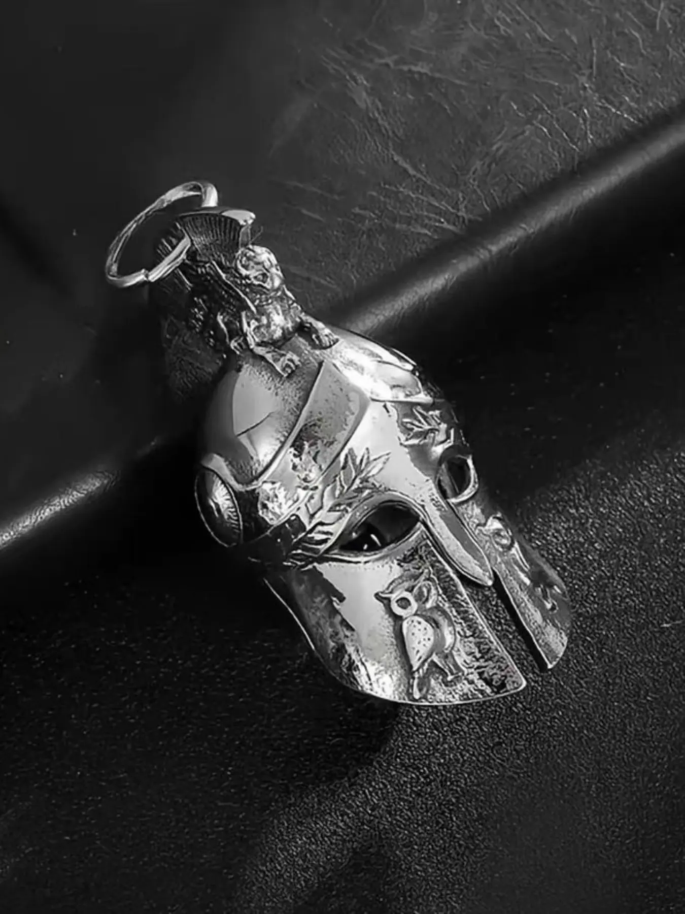 Gremlin Guardian Motorcycle Bell, Keychain for Men and Women, Geometric Street Style, Durable and Fashionable, Perfect Gift for Bikers, Stylish Keyring
