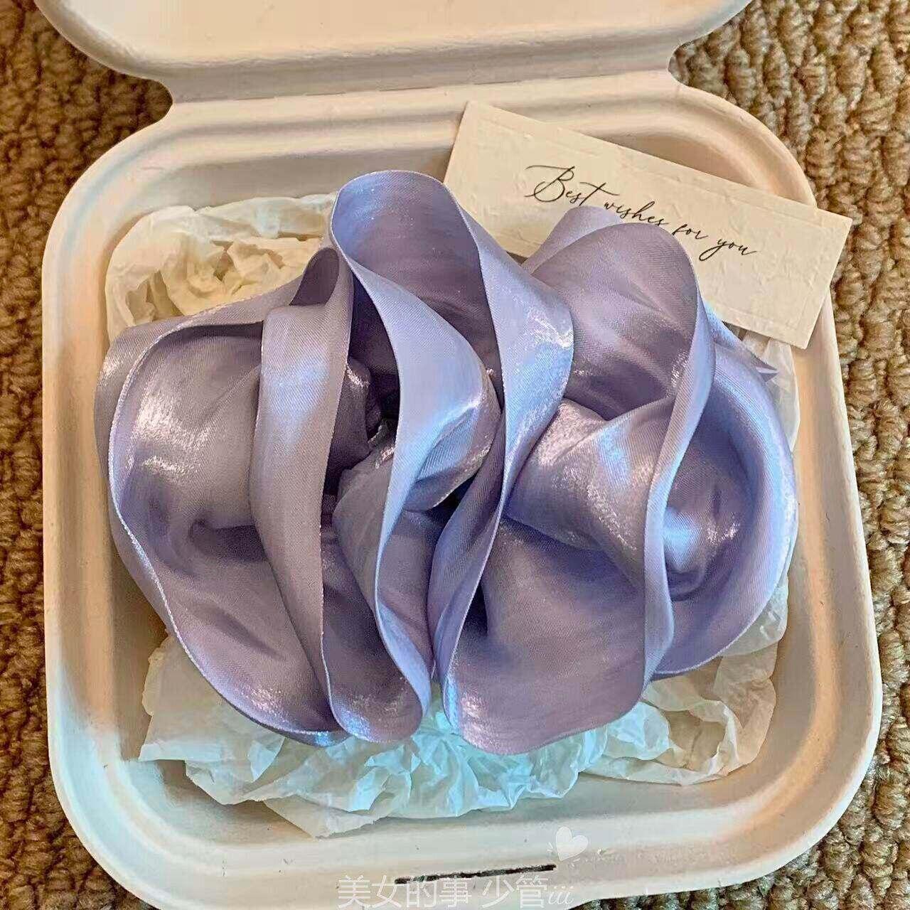 Chic 3D Pleated Floral Banana Hair Clips for Women, Large Non-Slip Hair ClawClips for Thick Hair, Elegant Flower Hair Barrettes for Updo Hairstyles, Spring Summer Trendy Hair Accessories for Girls, Versatile Hair Clips for Daily & Formal Occasio