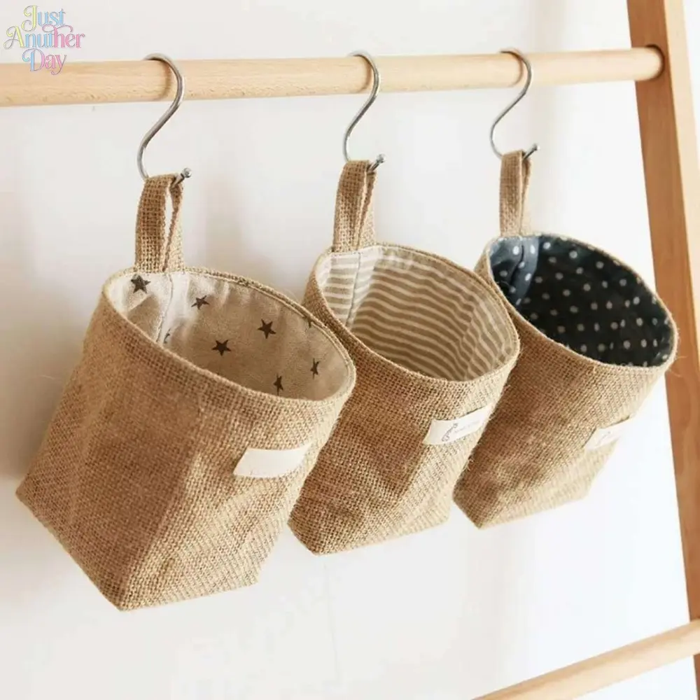 2 Pack Natural Jute Linen Hanging Storage Baskets, Wall Mount Small Hanging Organizer Pouches, Multifunctional Rustic Fabric Hanging Storage Bags for Bathroom, Bedroom, Door, Closet & Desk Small Sundries Organizing
