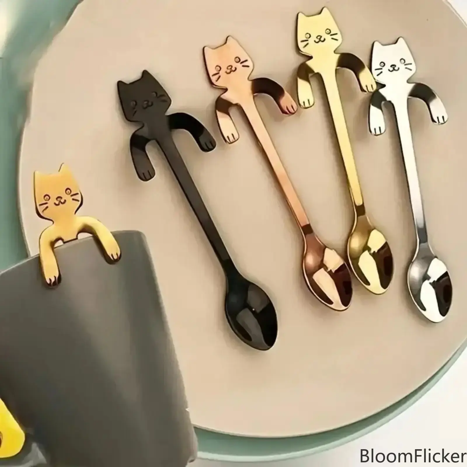 Cute Cat Shaped Hanging Stainless Steel Coffee Spoon Set, Color Mix Kawaii Mini Mug Spoons, Smooth Polished Small Tableware, Versatile Kitchen Supplies for Stirring Coffee, Milk Tea & Serving Desserts