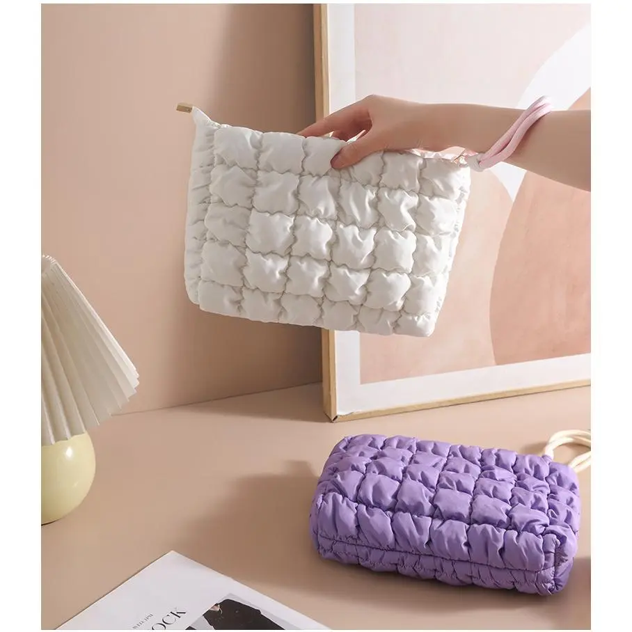 Cloud Puffy Quilted Makeup Bag, Solid Bubble Pleated Cosmetic Pouch, Large Capacity Portable Handheld Travel Storage Pouch for Daily & Trip