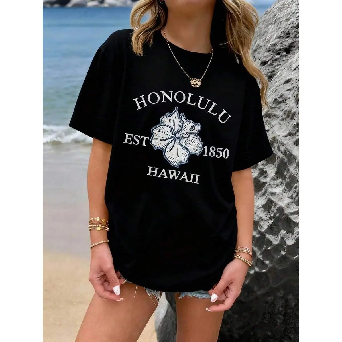 2026 New Honolulu Hawaii EST 1850 Vintage Hibiscus Flower Graphic Oversized T-Shirt |   Hawaiian Island Vacation Souvenir Unisex Loose Casual Short Sleeve Top