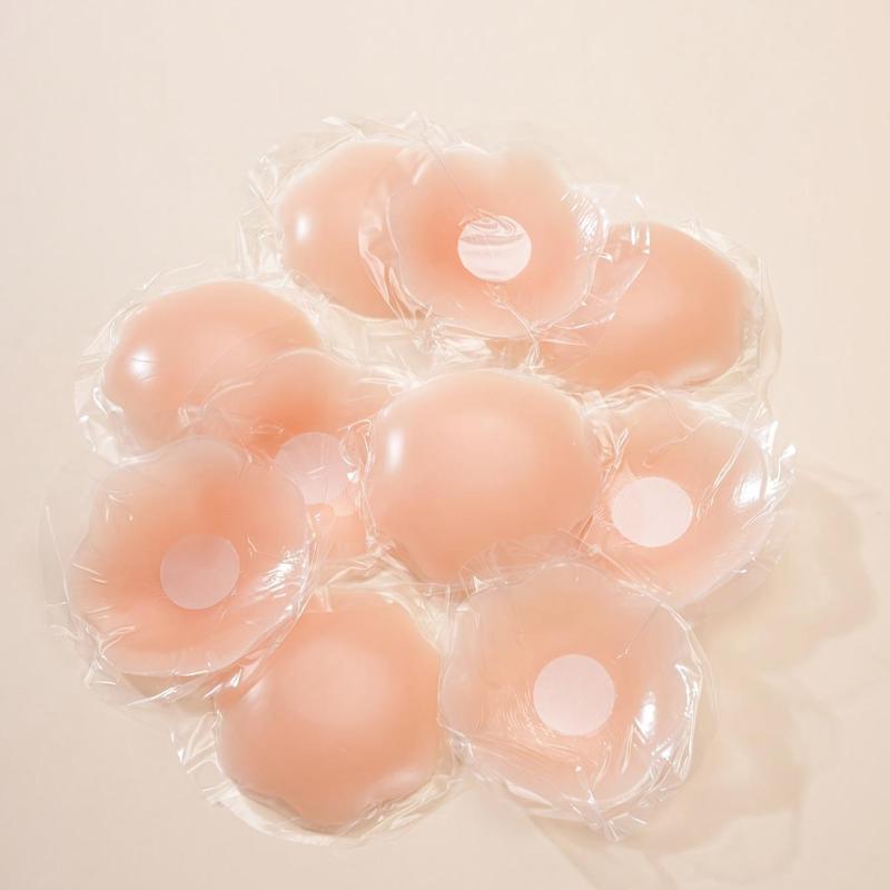 5 Pairs of Reusable Silicone Nipple Covers, Soft Women's Strapless Bra Petals, Lift and Support Breast Adhesive Pasties for All Occasions