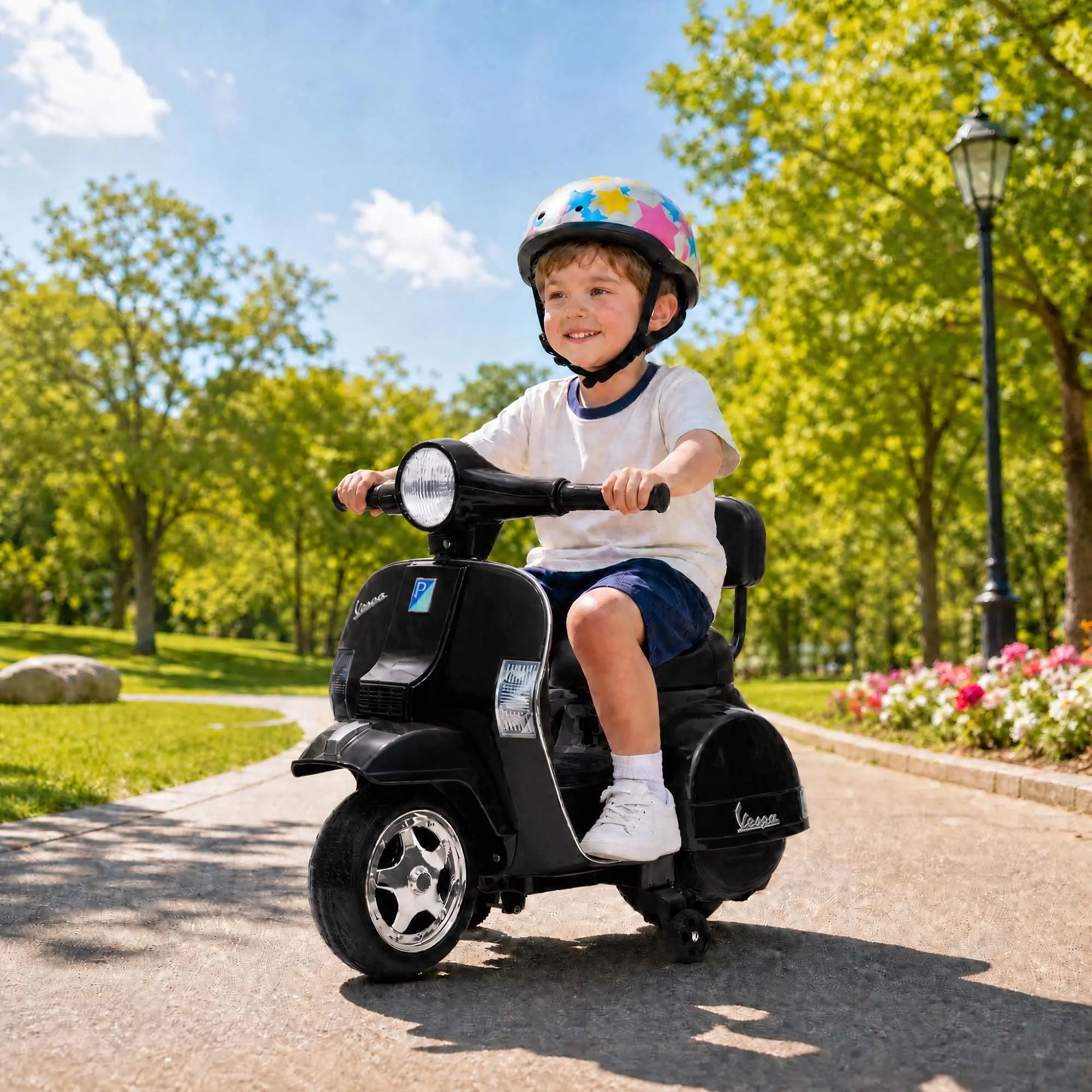 Kids Electric Scooter 6V, 4-Wheel Ride-on Motorcycle with Training Wheels, Officially Licensed Retro Design, Safe Toddler Ride-On Toy with Headlight & Backrest for Ages 3-7