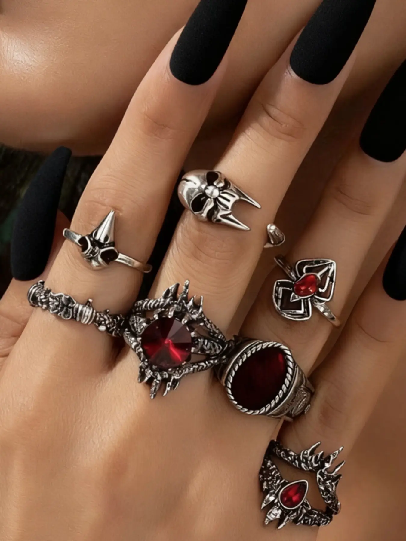 7 Piece Gothic Dark Fashion Jewelry Set, Vintage Punk Skull Rhinestone Ring, Spider Joint Finger Rings, All Seasons Accessory