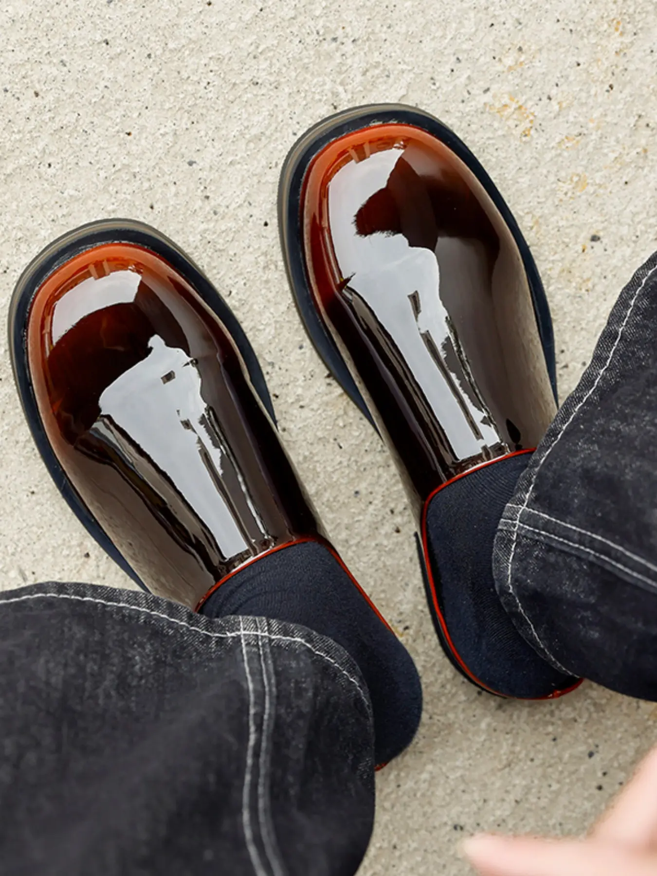 Vintage Glossy Loafer Slip-Ons, British Style Layered Thick Sole, No Heel Mules, Commuter Lazy Wear, Versatile Fashion Shoes