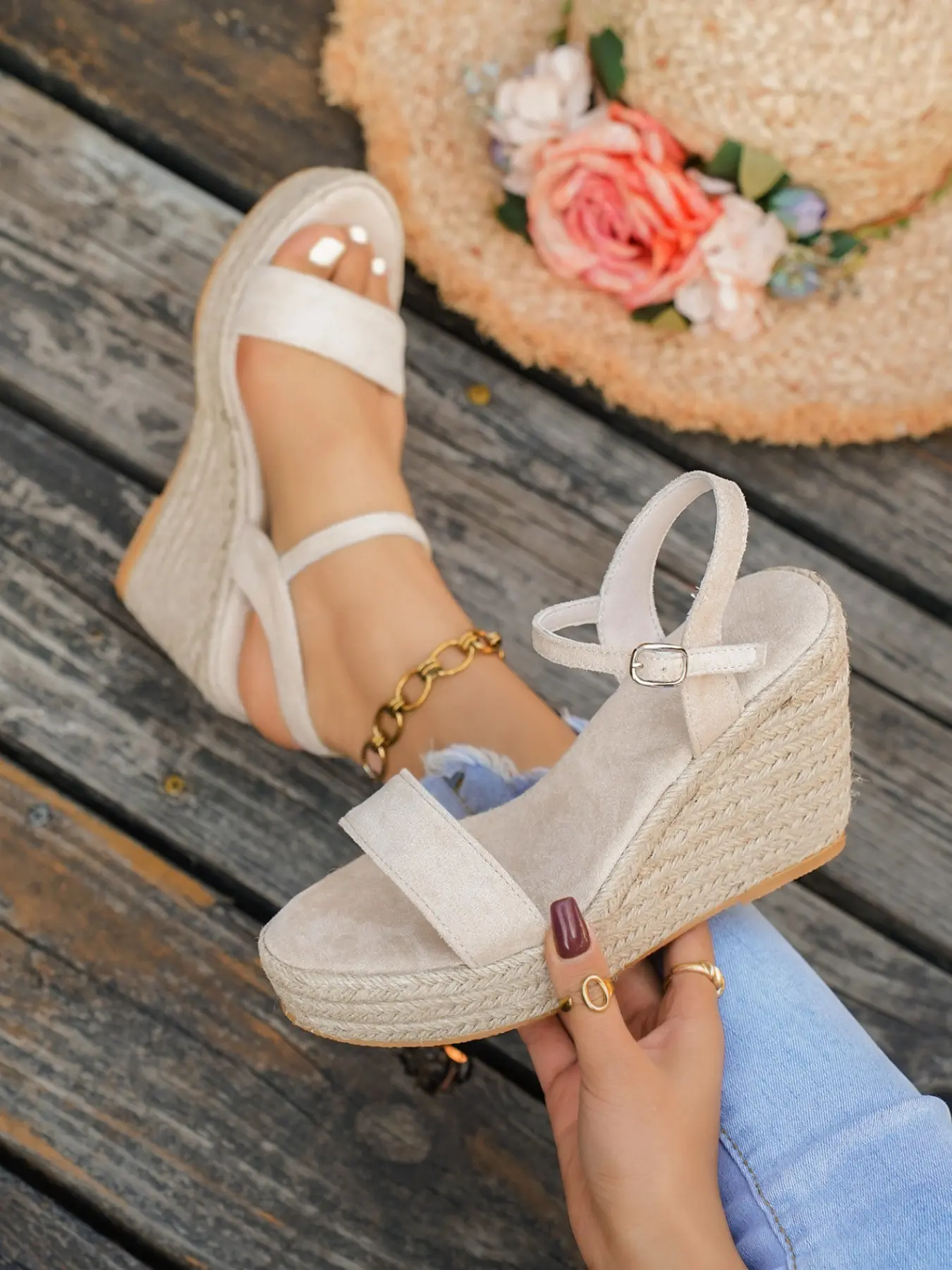 Women's Flatform Sandals, Thick Waterproof Sole, Straw Rope Design, Cross Straps, Buckle Closure, Bohemian Style, Summer & Spring