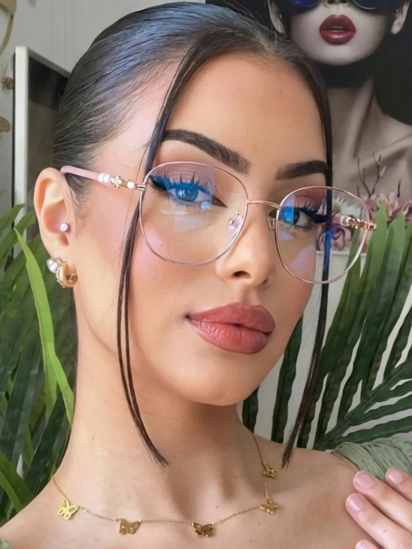 Elegant Small Frame Metal Women's Blue Light Blocking Glasses, Cute Transparent Eyewear for Daily Wear, Stylish Accessory for Ladies, Eyeglasses Frames