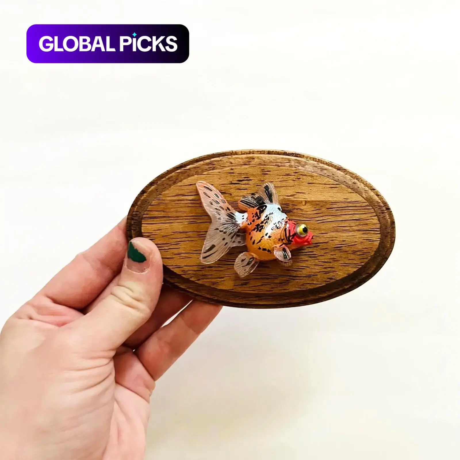 Trophy Fish Wall Hanging, Faux Taxidermy Goldfish Dopamine Maximalist Decor, Aesthetic Wall Decor, Kitschy Funny Ornament and Gift for Fish Lovers and Home Decoration, Home Decorative Ornament, Decoration Items