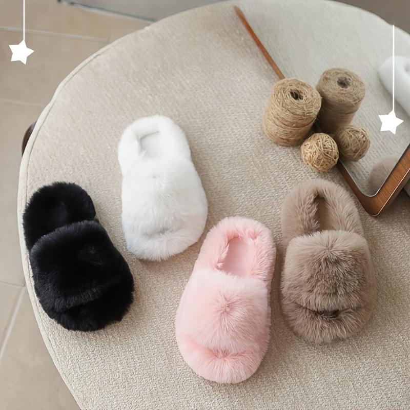 New Plush Children'S Slippers Christmas 2025, Designed Autumn And Winter, Featuring a Easy Style, Thick Warmth, And a Luxurious Feel, in Solid Color with a Chic Vibe