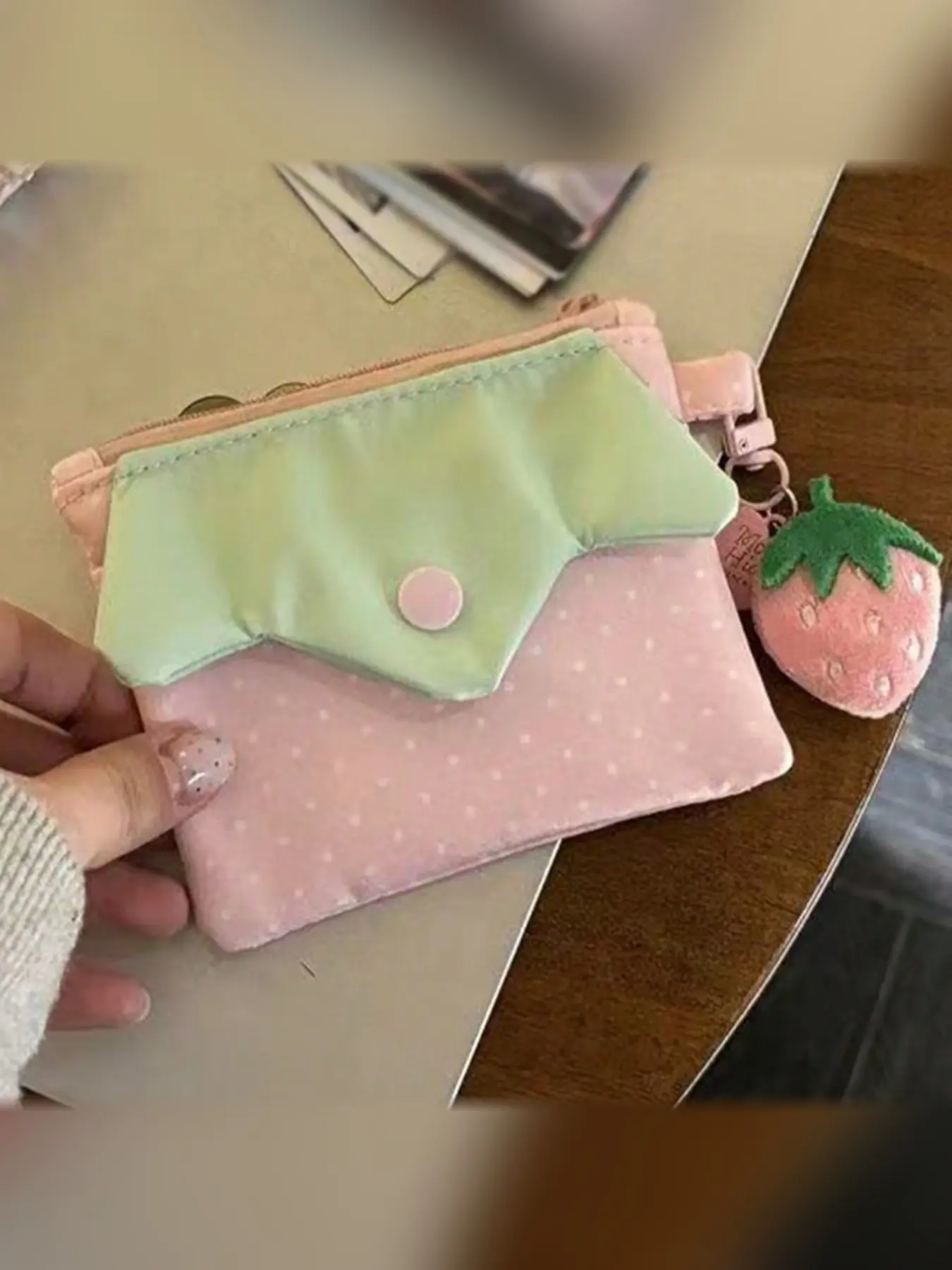 Cute Strawberry Polka Dot Small Card Wallet, Kawaii Wallet, Casual Fabric Handbag, All Seasons, High Aesthetic, Portable Storage Bag, Card Carrying Holder