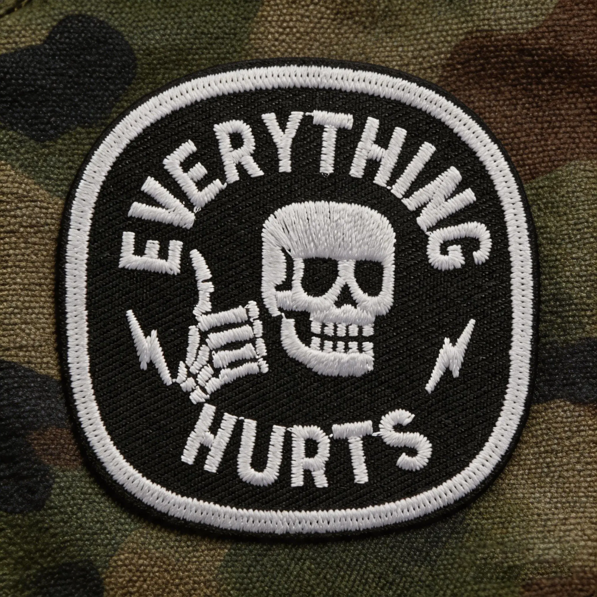 Everything Hurts Embroidered Patch, Gothic Skull Design Iron-On Fabric Patch, Suitable for Clothes, Jackets, Hats, Accessories, Embroidery Patches