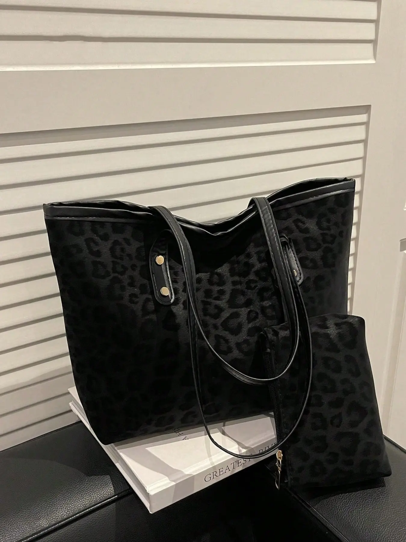 2 Piece Leopard Print Tote Bags, Essential Daily Wear, Leopard Shoulder Bag with Mini Pouch, Stylish and Practical Accessories, Casual Bags