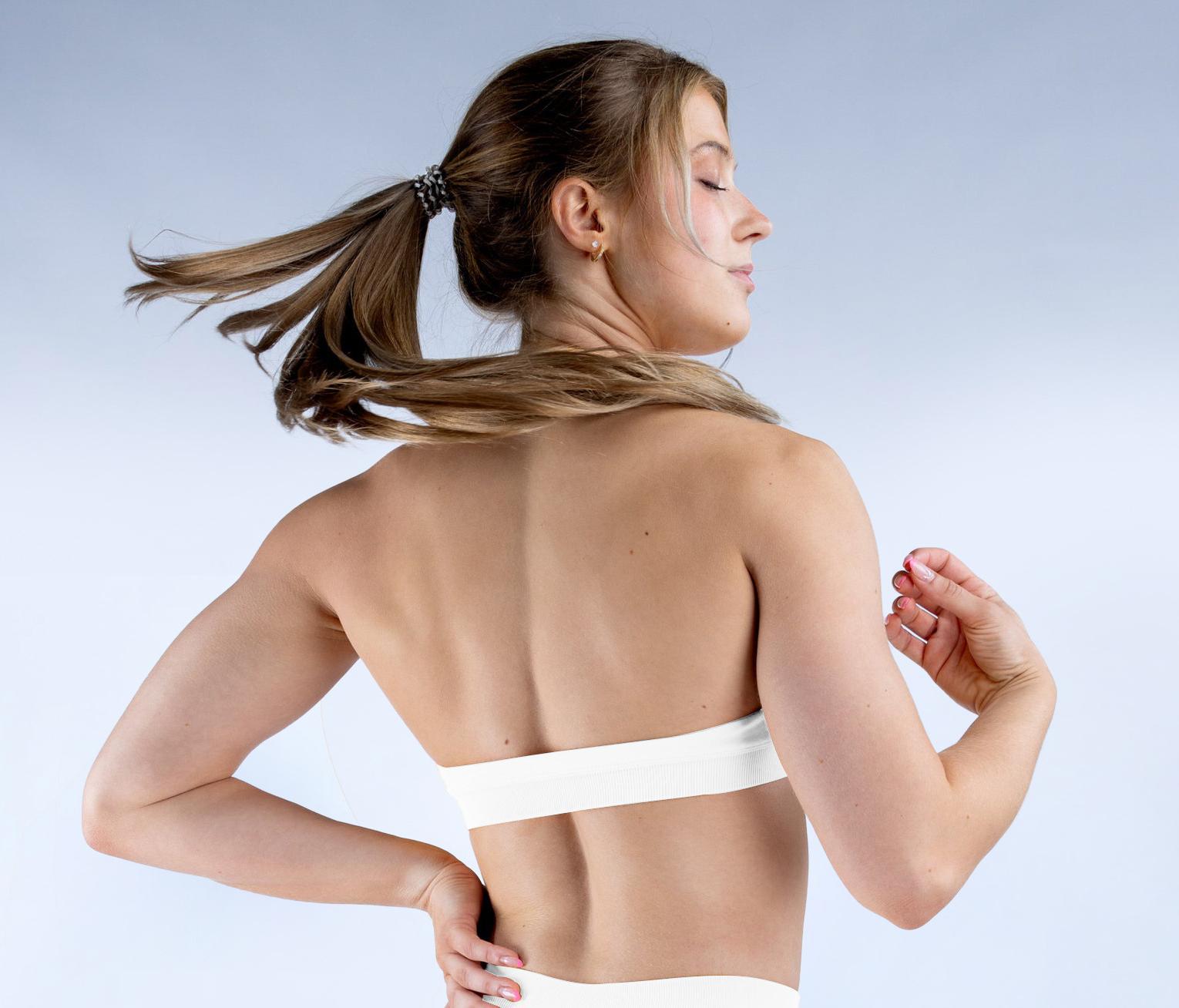 DFYNE halter neck sports bra with high-elasticity seamless bra padding, made of matte nylon fabric, provides high-intensity support for yoga and fitness.