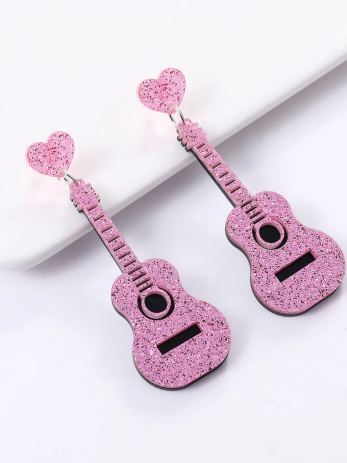 B142 Classical Guitar Style Retro Renaissance Chic Earrings, Hot Selling Music Festival Stud Earrings, Plain Rhinestone Design