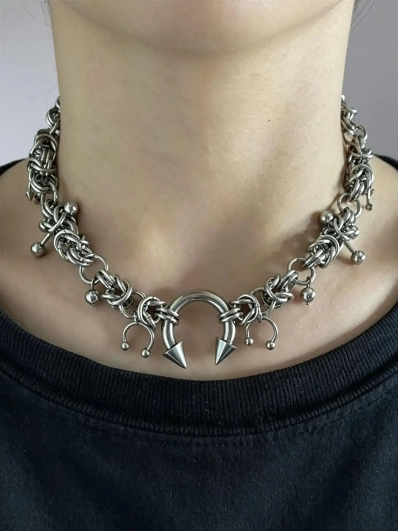 Vintage Stainless Steel Punk Chain Necklace, Unisex Non-Fading Round Ring Pendant, Trendy Party Streetwear Jewelry, Creative Fashion Accessory