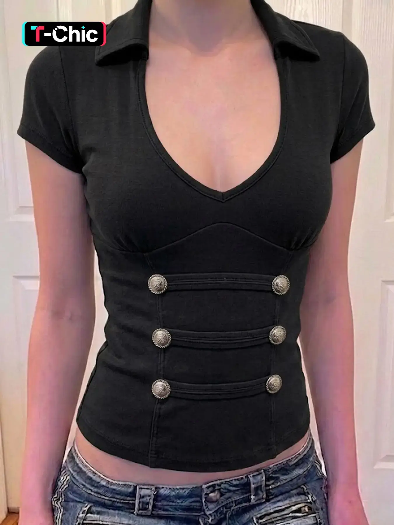 Baroque Style Medieval Metal Button Collared Deep V Short Sleeve Top, Women's Summer Streetwear, Ruched Tight-Fit Casual T-Shirt, Solid Color Crop