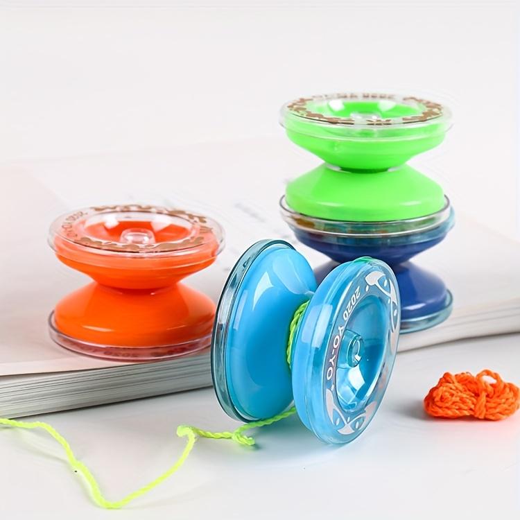 Pack of 3 Yo-Yo Yo-Yo - Vibrant red and green colors, durable plastic material, ideal gift for outdoor play. Colorful Yo-Yo Yo-Yo |           Durable Plastic Yo-Yo Yo-Yo