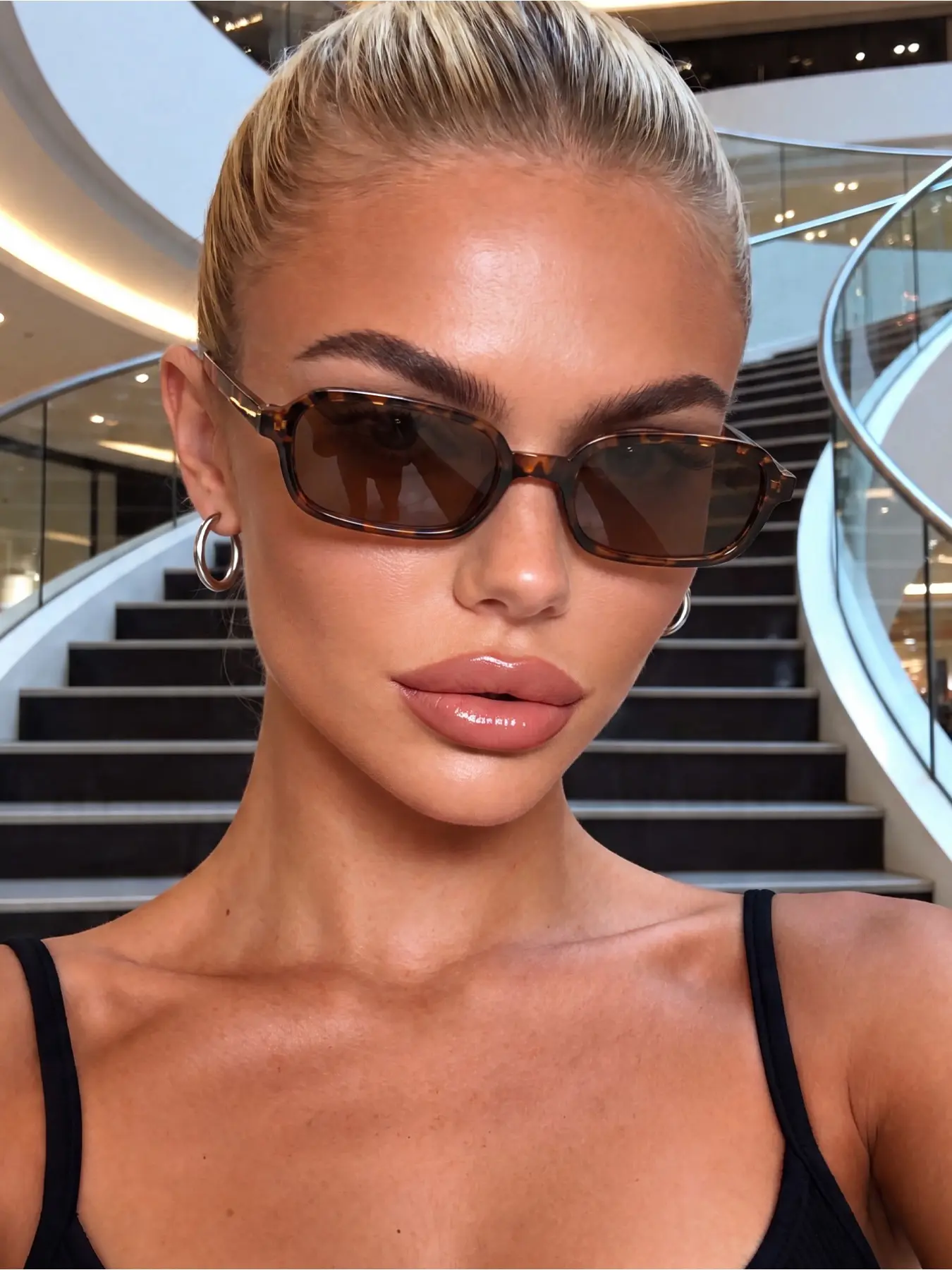 1 pair of men's and women's personalized small frame sunglasses, suitable for daily outfits, street photography decoration, music festivals, outdoor activities, vacation dressing, driving and camping, carnival parties, beach accessories,