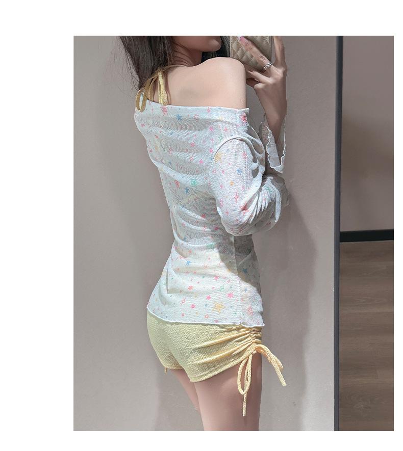 Women's three-piece swimsuit set, long-sleeved for sun protection, with a fresh star print, sweet and charming, suitable for beach wear