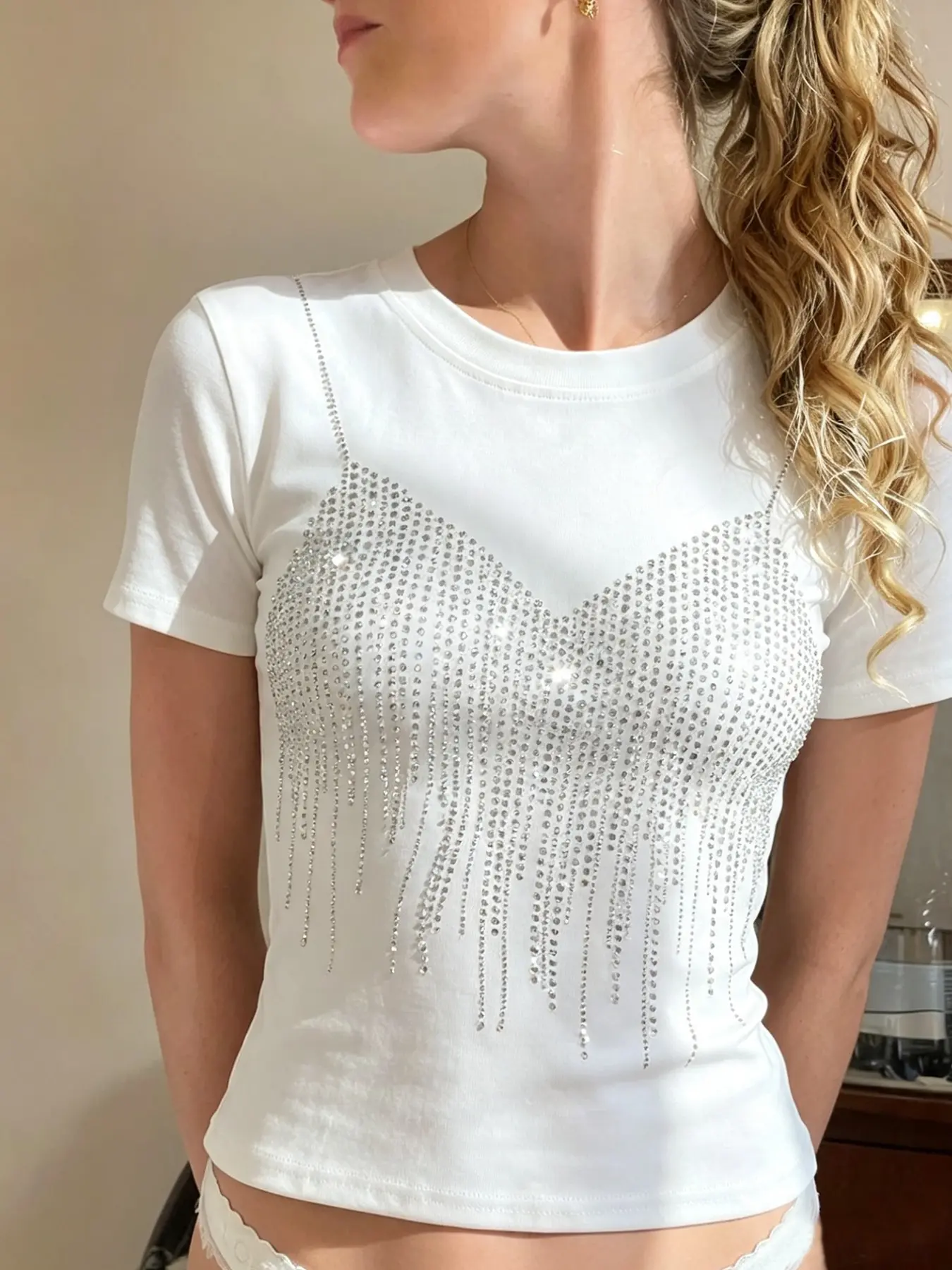 Women's White And Silver Starry Sky Sequined T-Shirt,Diamond Embossed High-Waist Slim Short Round-Neck Tee, Summer Y2k Night Out Chic Fashionable Top