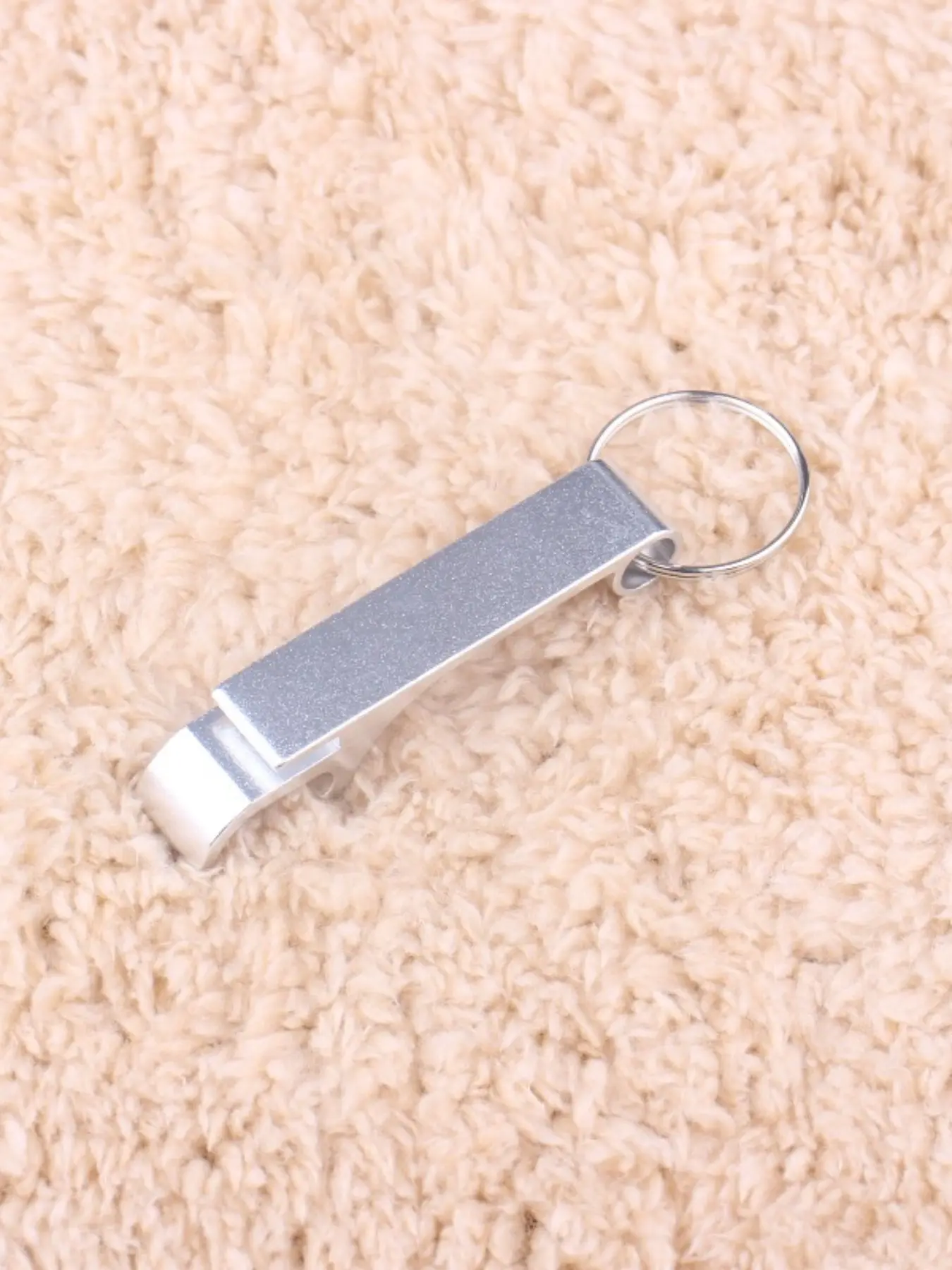 Multicolor Alloy Bottle Opener Keychain, Practical Multi-Functional Compact Keychain for Parties and Gatherings, Stylish and Versatile Accessory