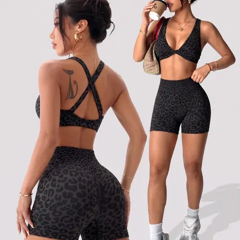 Women's Leopard Print 2-Piece Stretchy Activewear Sports Set, Sleeveless Sporty Bra and High Waist Tight Shorts, for Fitness and Daily Exercise, Workout Outfit