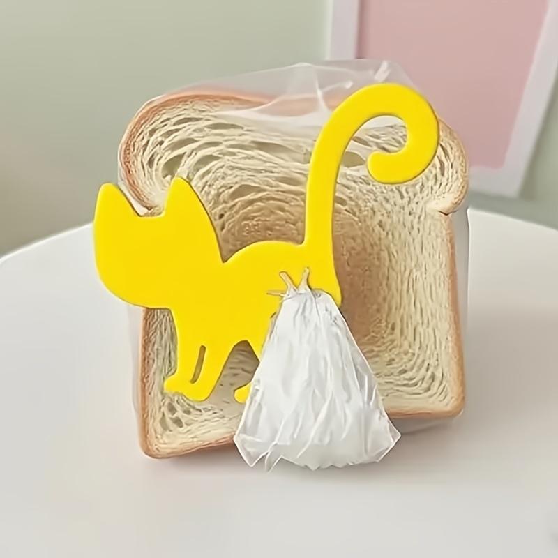 2-piece set of cute cat-shaped bread clips, made of durable plastic material, reusable and multi-functional, moisture-proof and dust-proof sealing clips, suitable for housewives, the elderly, and office workers, an ideal gift for friends and relatives, ki