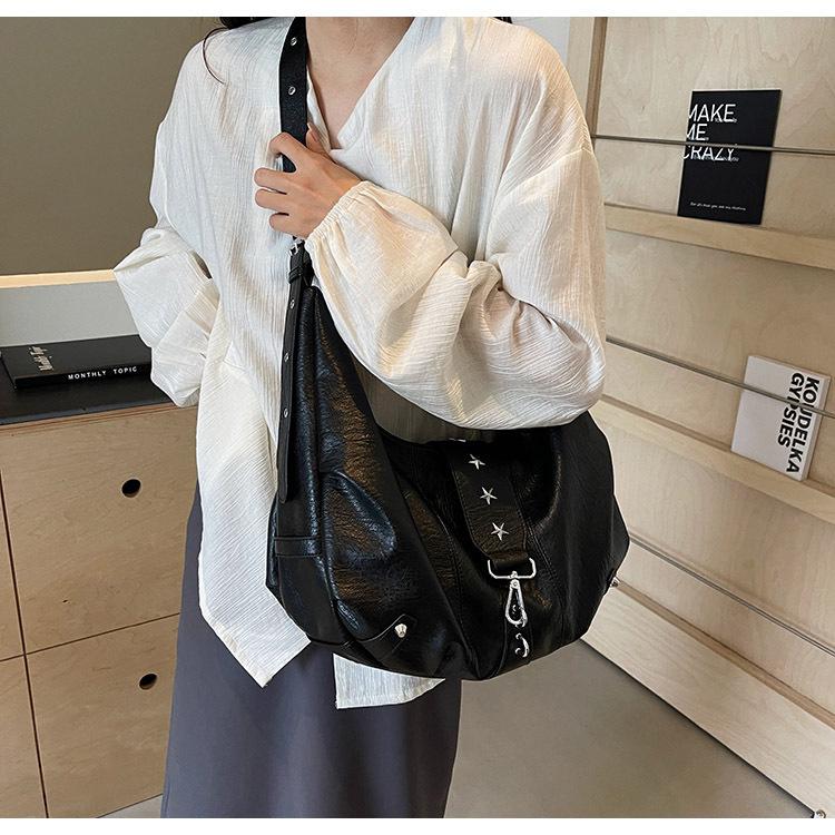 Large Capacity Bag for Women – Casual Fashionable Retro Crossbody Bag with Shoulder Strap – High-End Style Dumpling Bag Trend