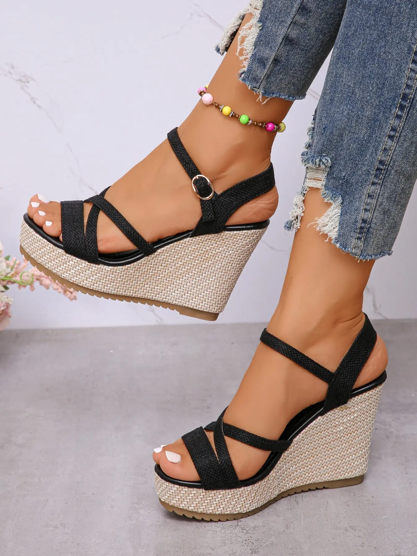 Fashionable Stylish Women's Wedge Sandals with Straw Sole, Comfortable Summer Shoes for Beach Vacation, Casual Design for Daily Use