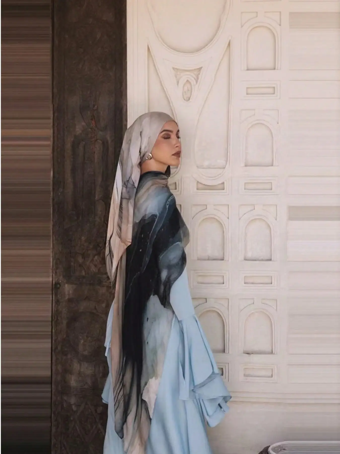 Vintage Ink Wash Print Hijab, Silky Light Headscarf, Photography Shawl, Elegant and Comfortable Accessory for Women