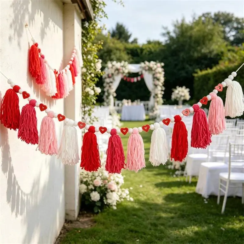 Bohemian Valentine's Day Heart Wooden Bead Tassel Banner Valentine's Day Decoration Tassel Fireplace Decoration Home Decor Hanging Ornament