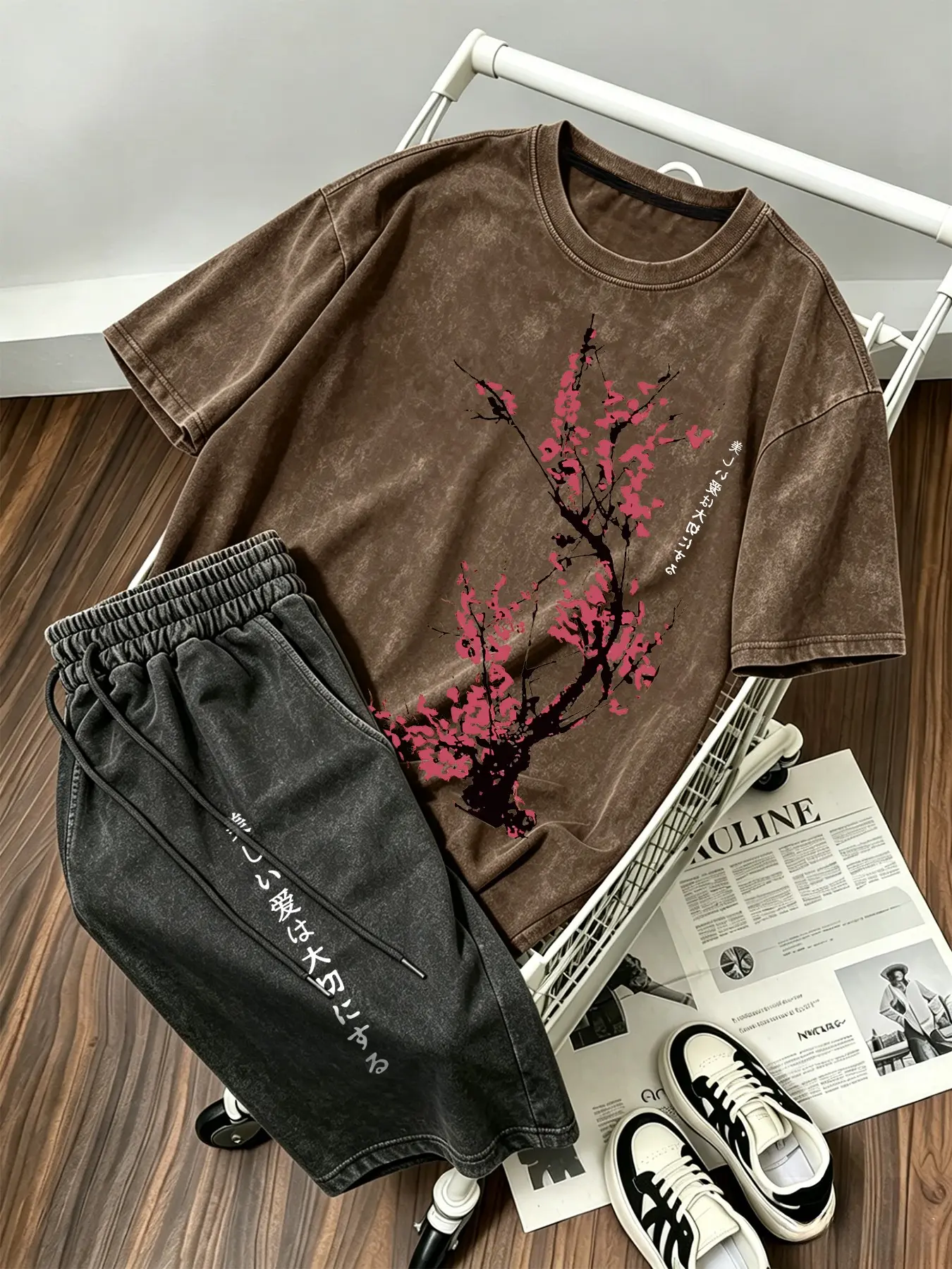 Men's 2-Piece Set, Washed Vintage Cherry Blossom Japanese Print, Loose-Fit Street Style, Breathable Casual Sports, Athleisure Tracksuit, Breathable Summer Sportswear