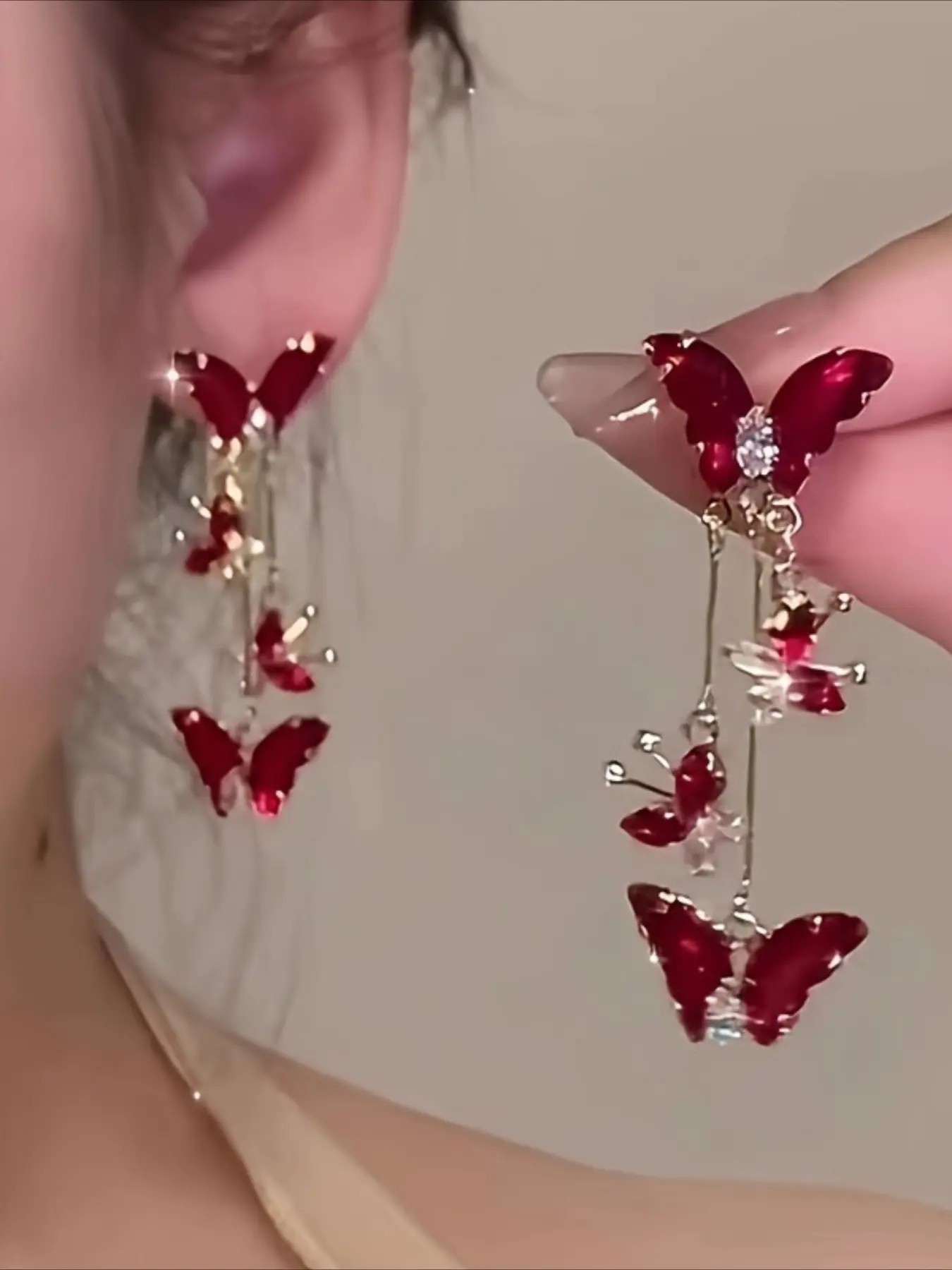 1 Pair of Stylish, Elegant, and Sexy Red Butterfly Pendant Earrings – Long Tassel Earrings with Sparkling Rhinestones; Suitable for Daily Wear and Formal Events – Perfect for All Seasons