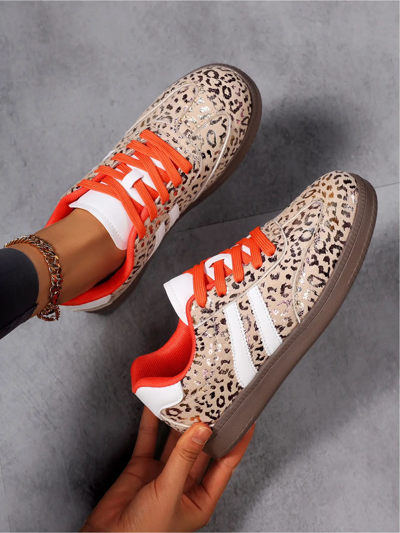 Women's Leopard Print Lace-Up Flat Shoes, Lightweight PU Leather Sporty Casual Sneakers, Athletic Shoes, Comfortable All-Season Outdoor Footwear