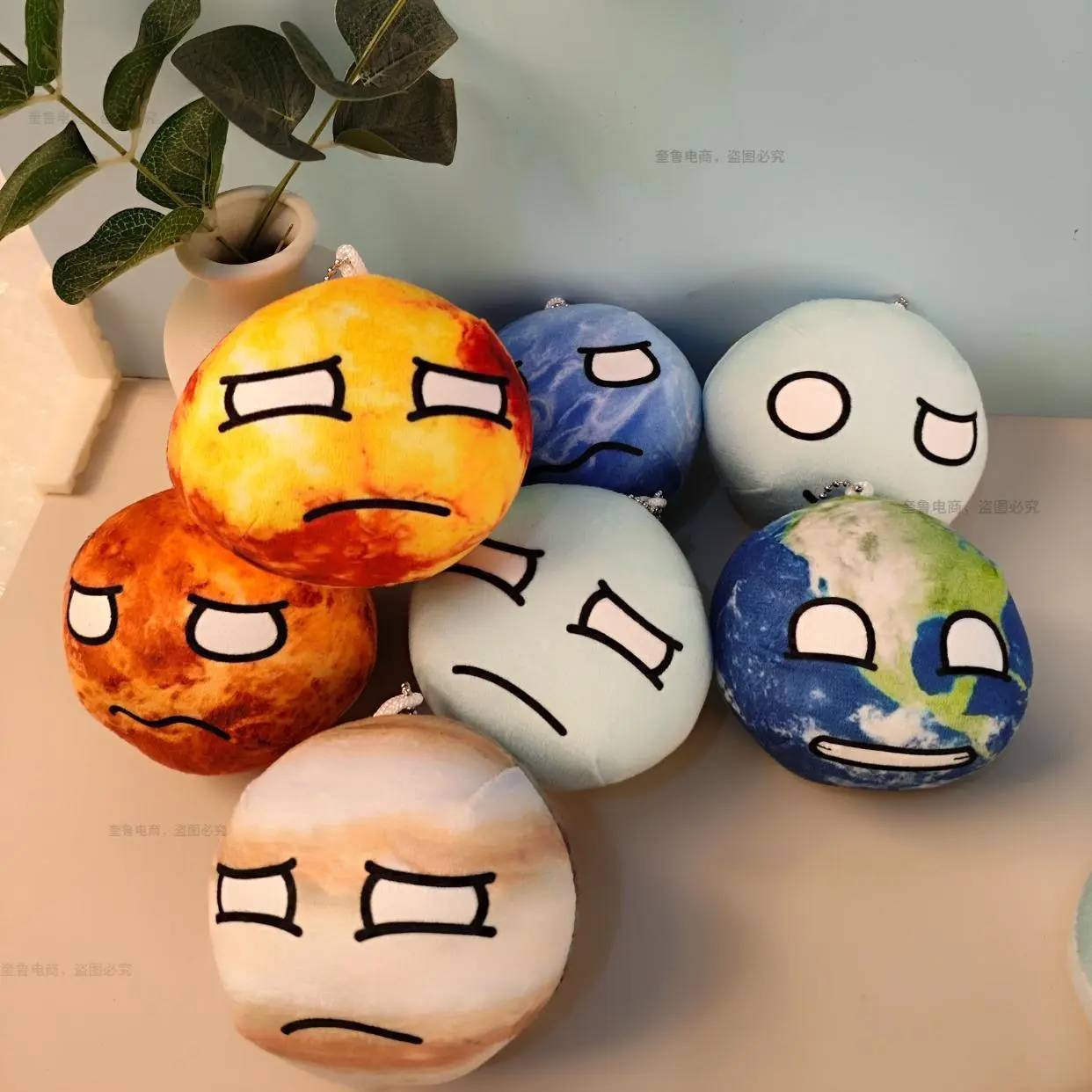 10cm Planet Plush Toy Collectibles, Cognitive Stuffed Doll Ornaments, Polandball Keychain Pendant, Party Bag Accessories (Earth, Moon, Sun, Mars)