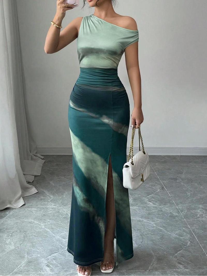 Women's Ombre One-Shoulder Dress, Asymmetrical Neck Sleeveless Ruched-Waist Side-Slit Knit Maxi Dress， Ideal for Casual Gatherings/Weekend Events/Street Outings